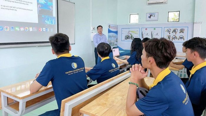 Kiến thức chuyên ngành trong khai thác vận tải