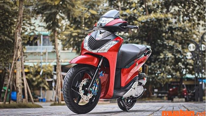 Honda SH 125i màu đỏ