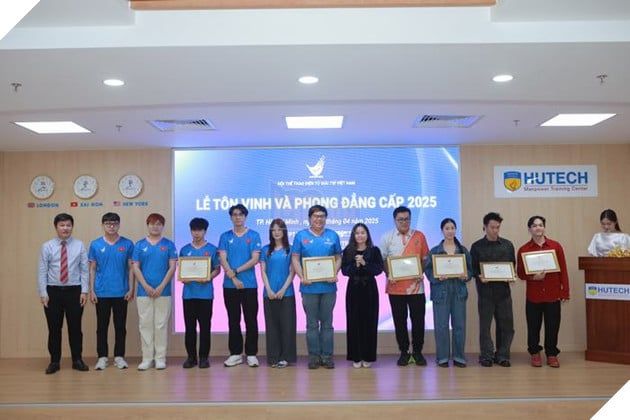 VIRESA tổ chức lễ vinh danh và trao đẳng cấp cho các vận động viên thể thao điện tử năm 2025, đợt II, lần thứ 7.