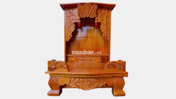 Kích thước bàn thờ Ông Địa 61 x 61 x 88 (cm) là lựa chọn hoàn hảo cho các không gian thờ cúng vừa phải, mang lại những điều tốt đẹp và tài lộc cho gia đình.