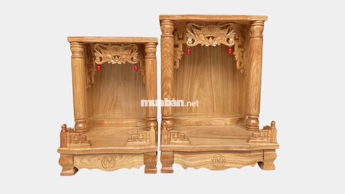 Kích thước bàn thờ Ông Địa 48 x 48 x 68 (cm) rất phù hợp với những không gian thờ nhỏ, nhưng vẫn đảm bảo cân bằng về phong thủy.