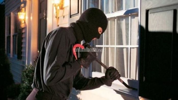 Mơ thấy bản thân cùng đồng hành với kẻ trộm