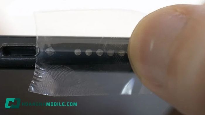 ve-sinh-loa-iphone-06