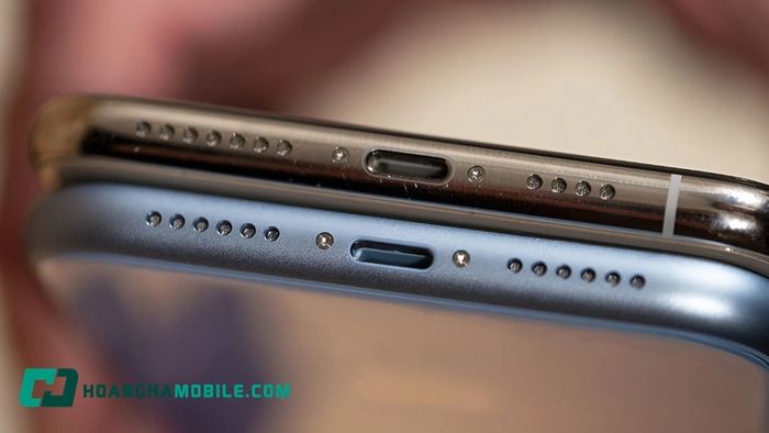 ve-sinh-loa-iphone-11