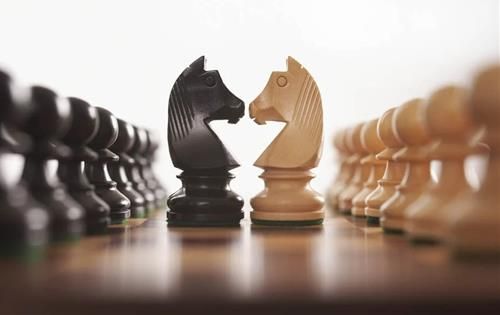 Chòm sao tài ba trong việc biến thù thành bạn