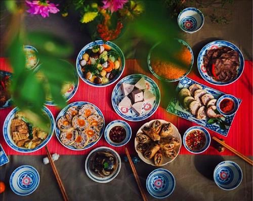 Làm lễ cúng Thanh Minh tại gia.