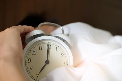 Thời gian thức giấc có thể phản ánh tính cách của bạn