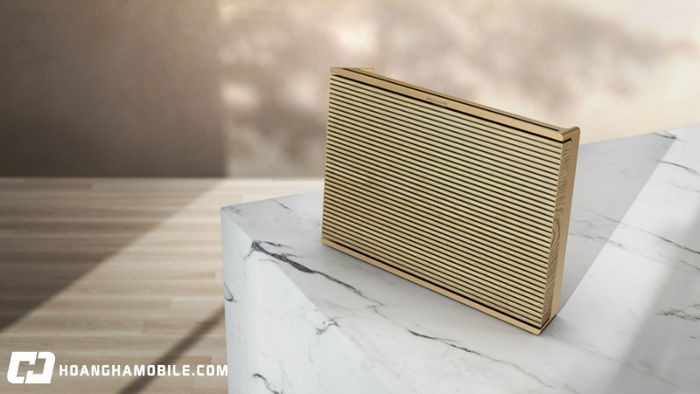 B&O là biểu tượng cho sự hoàn hảo, chất lượng âm thanh đỉnh cao và thiết kế tinh tế, xứng đáng là lựa chọn của những người yêu cầu sự hoàn mỹ.