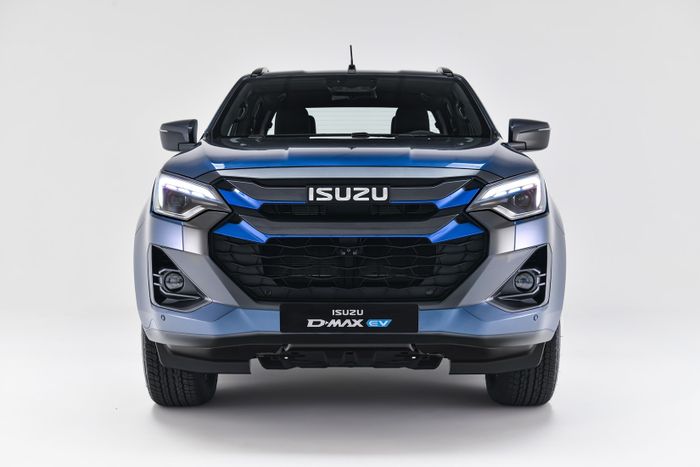 2026-isuzu-d-max-ev-debuts-with-dual-motor-powertrain_3.jpg