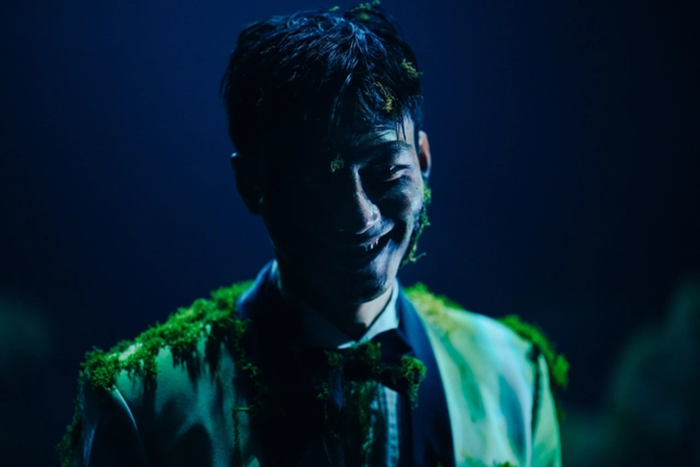 Ma rêu là một trong những yếu tố gây ám ảnh trong bộ phim Dưới Đáy Hồ, khiến người xem không khỏi rùng mình.