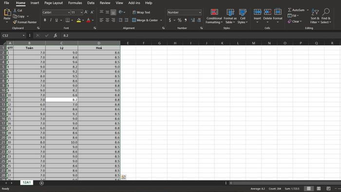 Minh họa bước 1: Cách chọn vùng dữ liệu dạng bảng trong Excel