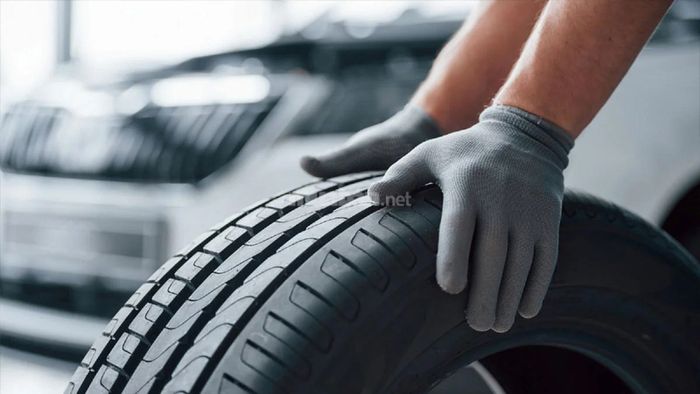 Thời gian sử dụng lốp đã kéo dài nhưng chưa được thay mới