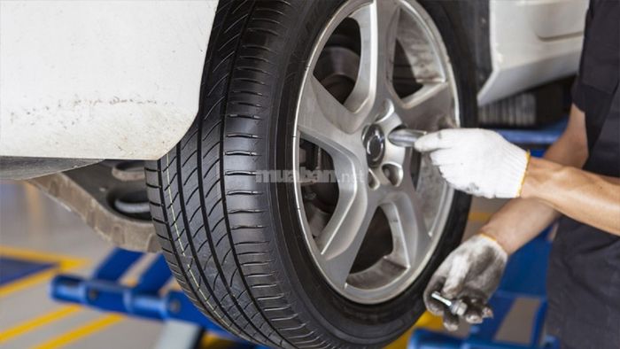 Bao lâu nên thay lốp ô tô?