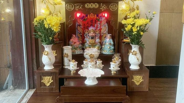 Khám phá các vật phẩm phù hợp để trang trí bàn thờ ông Địa