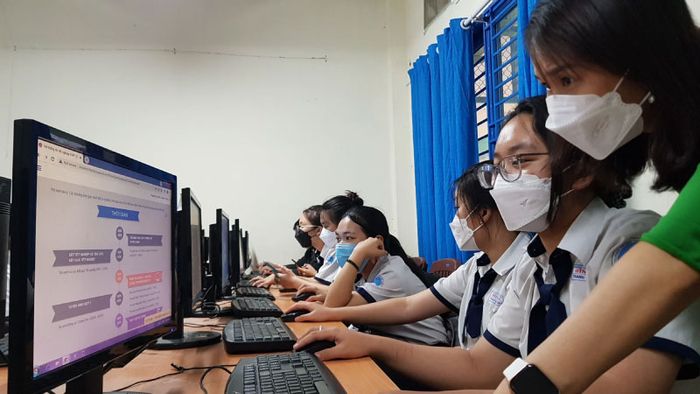 thi tốt nghiệp THPT 2