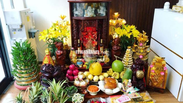 Lưu ý khi bài trí bàn thờ ông Địa, Thần Tài