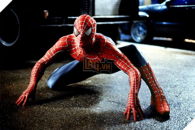 Cậu bé đã để cho nhện cắn vào tay với hy vọng có thể trở thành Spider-Man, và kết quả là phải nhập viện trong tình trạng nguy kịch.