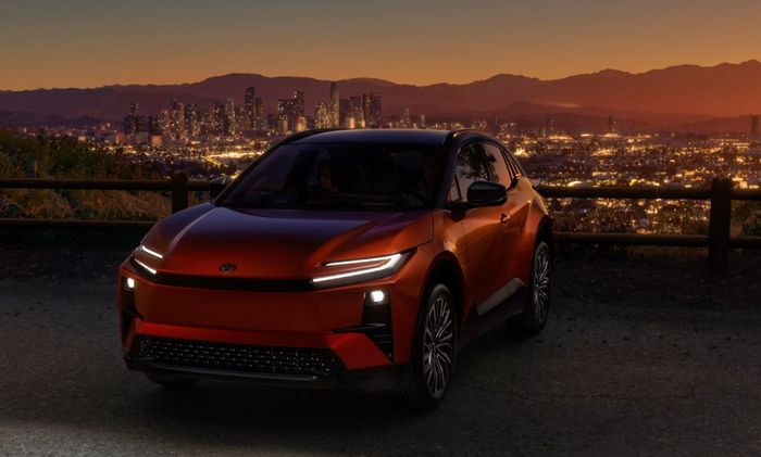 Toyota C-HR.JPG