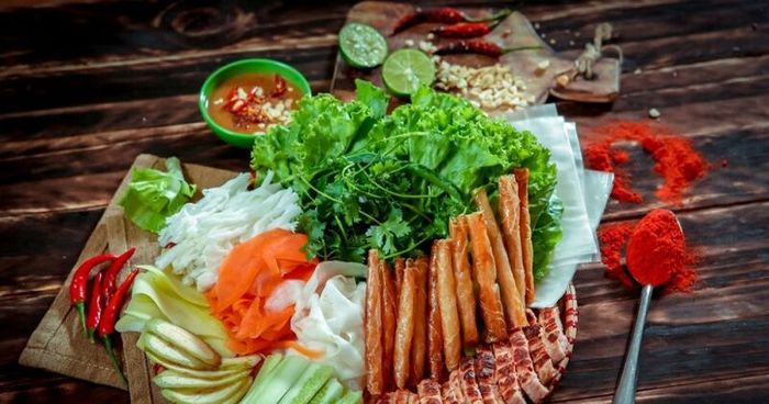 Kinh nghiệm du lịch Nha Trang trọn bộ từ A đến Z năm 2025, hướng dẫn chi tiết để bạn khám phá hết vẻ đẹp của thành phố biển.