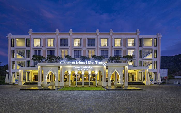 Kinh nghiệm du lịch Nha Trang trọn bộ từ A đến Z năm 2025, chia sẻ những mẹo vặt cho chuyến đi hoàn hảo.