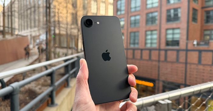 iphone-16e-thumb