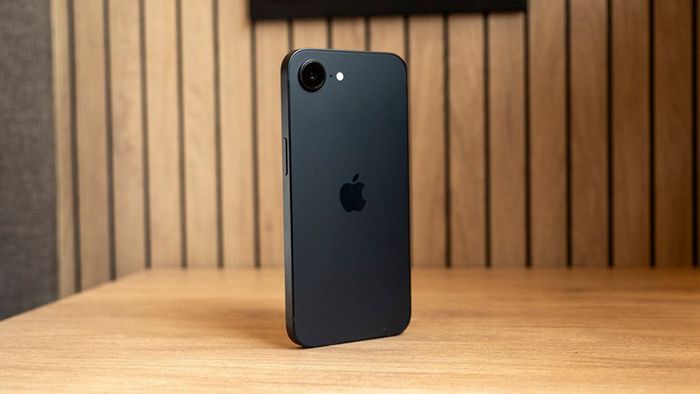iphone-16e-3