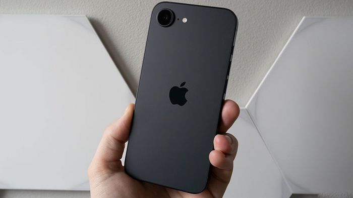 iphone-16e-4