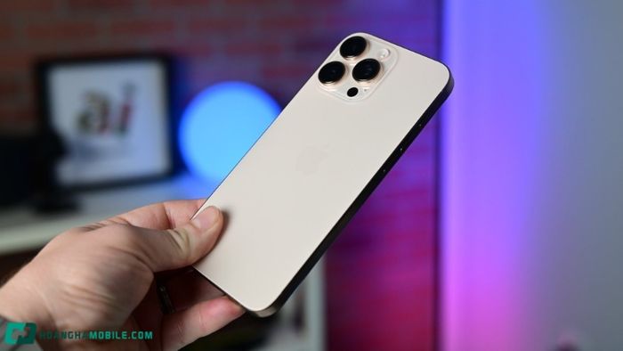 gia-iPhone-16-10