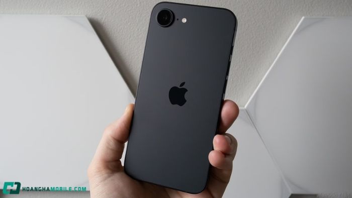 gia-iPhone-16-11