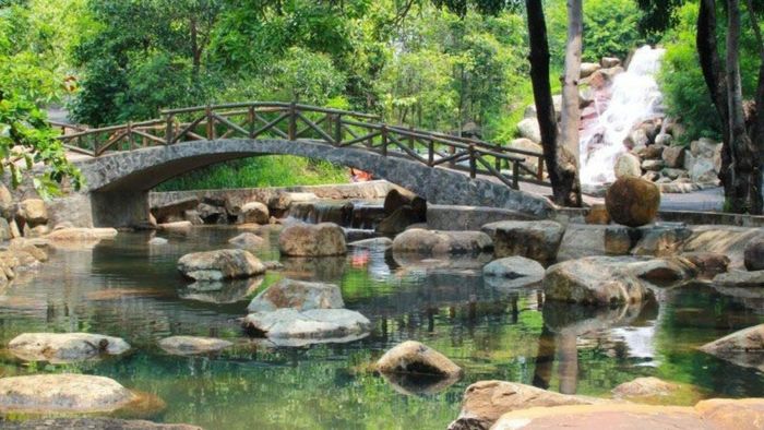 Danh lam thắng cảnh đẹp tại Bình Dương - hình 2
