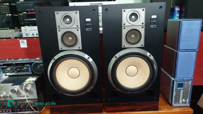 loa-sansui-s7000-3