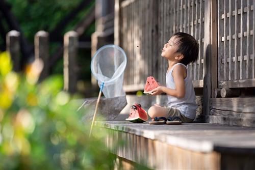 chòm sao mang theo những vết thương từ thuở nhỏ