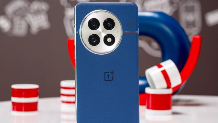 Bản cập nhật Android 16 beta 2 trên OnePlus 13 bổ sung tính năng cho phép người dùng điều chỉnh mức giới hạn sạc pin theo ý muốn.