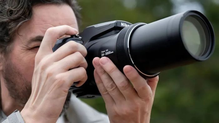Máy ảnh Nikon siêu zoom là gì?