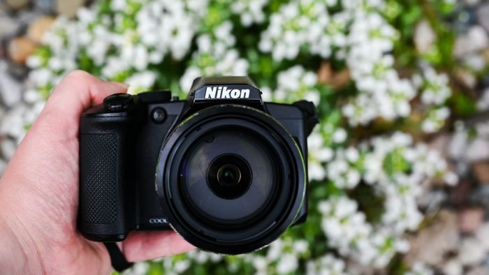 Nikon Coolpix B600 - máy ảnh Nikon dưới 10 triệu, chất lượng tuyệt vời
