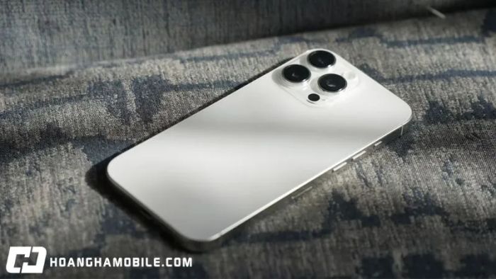 gia-iphone-16-pro-max-1