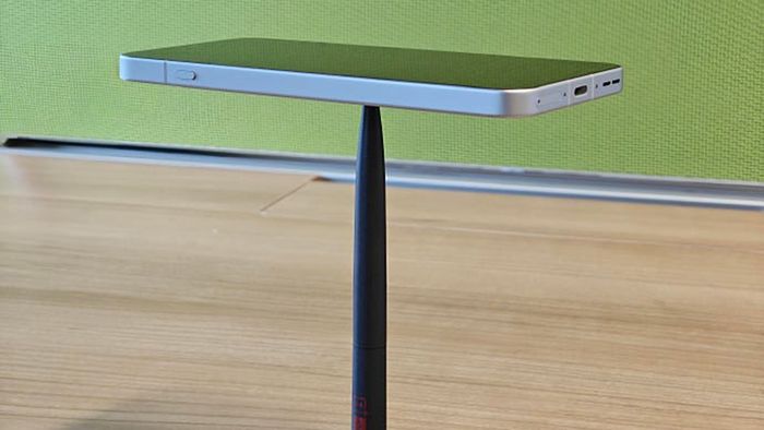 OnePlus 13T mang đến tỷ lệ phân bổ trọng lượng cân đối hoàn hảo 50:50