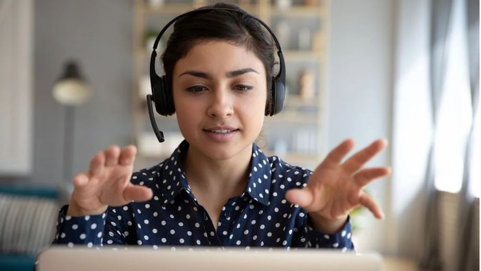Tương tác tự nhiên với người ảo qua phần mềm