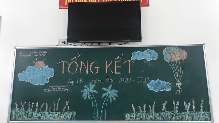 Trang trí bảng tổng kết năm học bằng phấn đơn giản và hiệu quả