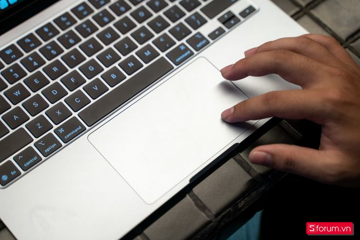 Haptic Touchpad là gì và tại sao bạn không thể bỏ qua việc tự tay trải nghiệm công nghệ này?