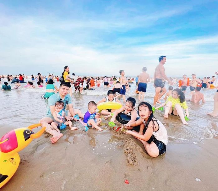 Khám phá vẻ đẹp hoang sơ của biển Tiên Trang, viên ngọc quý giữa Thanh Hóa 4