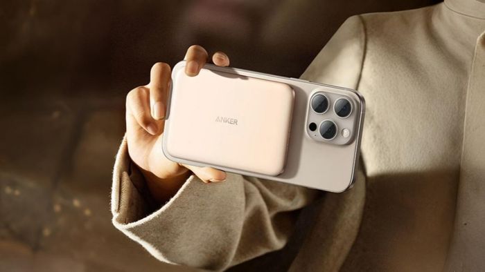 Với thiết kế nhỏ gọn, Nano Air 2 chỉ dày 8.6mm, dễ dàng mang theo và sử dụng mọi lúc mọi nơi.