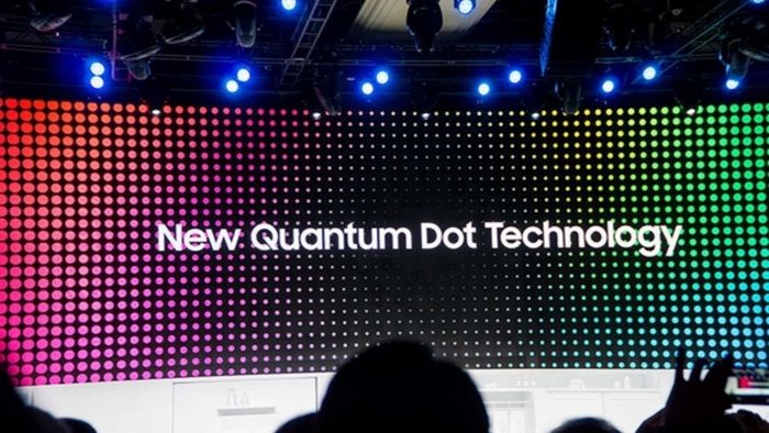 X8F sử dụng tấm nền Quantum Dot Mini LED cao cấp, mang đến chất lượng hình ảnh vượt trội và độ chính xác màu sắc xuất sắc.