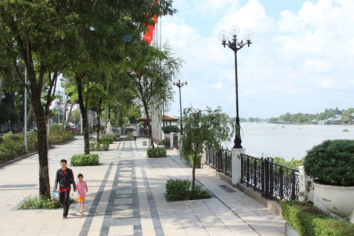 Phố đi bộ Bạch Đằng, địa điểm giải trí nổi bật tại Bình Dương