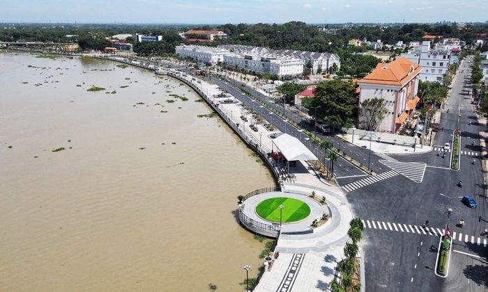 Phố đi bộ Bạch Đằng, điểm đến cực hot tại Bình Dương