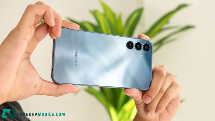 Thiết kế đơn giản, năng động và hiện đại