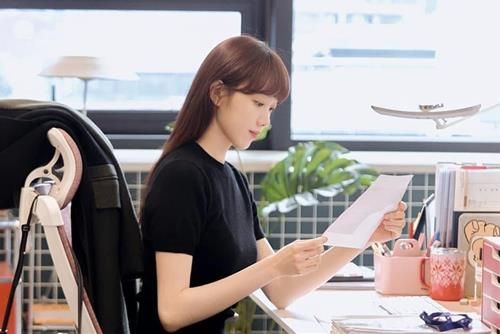 Con giáp gặp khó khăn trong công việc vào cuối tuần này