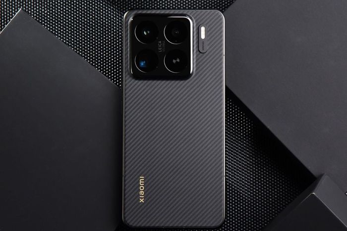Thiết kế của Xiaomi 15s Pro