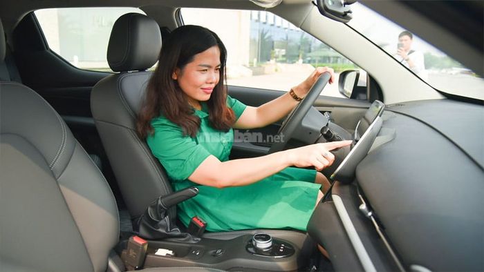 VinFast VF5 trang bị nhiều tính năng bảo vệ an toàn cho hành khách và tài xế.