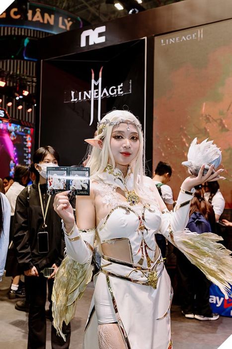 Lineage2M Tỏa Sáng Mạnh Mẽ Và Hấp Dẫn Tại Vietnam Gameverse 2025 Lần 6